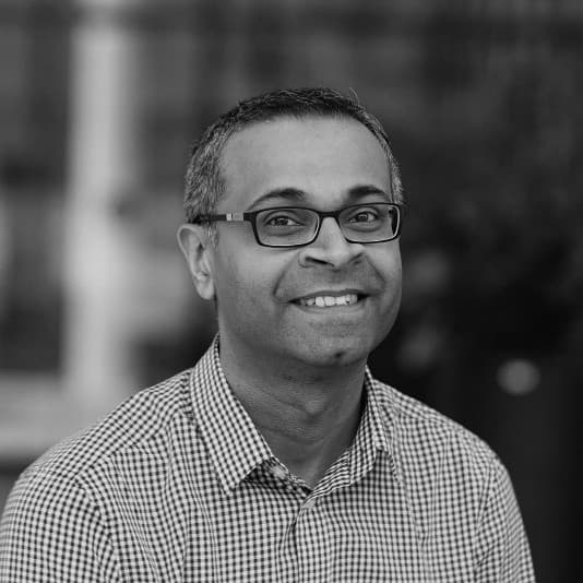 Paru Deshpande